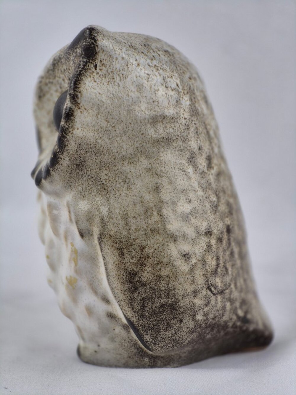 Vintage Howard Pierce Ceramic Horned Owl Figurine - Picture 9 of 15